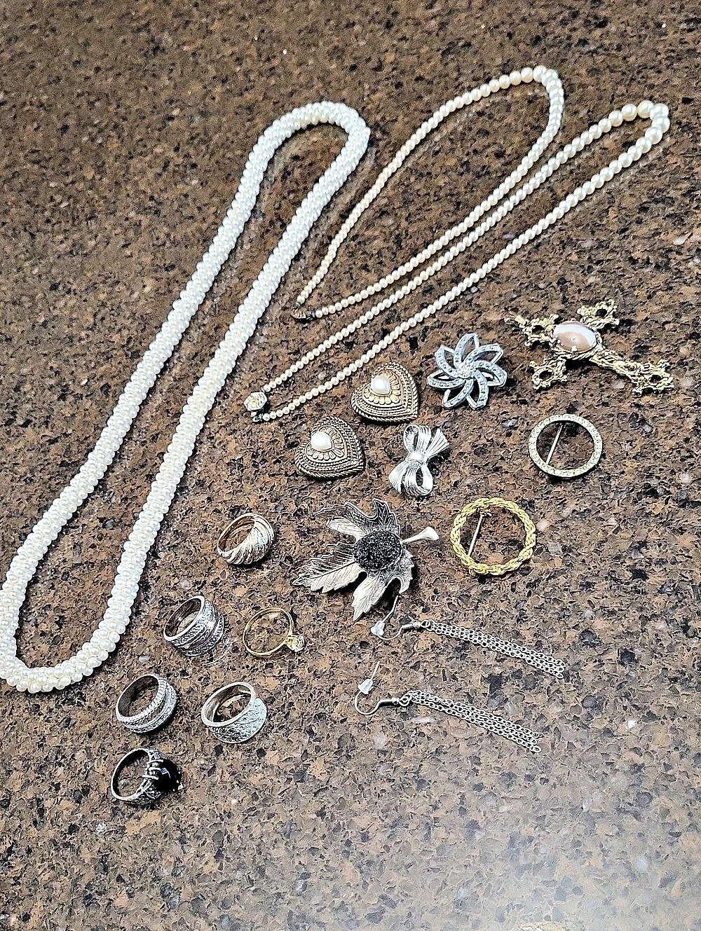 Mixed Costume Jewelry Lot in Silver & Gold